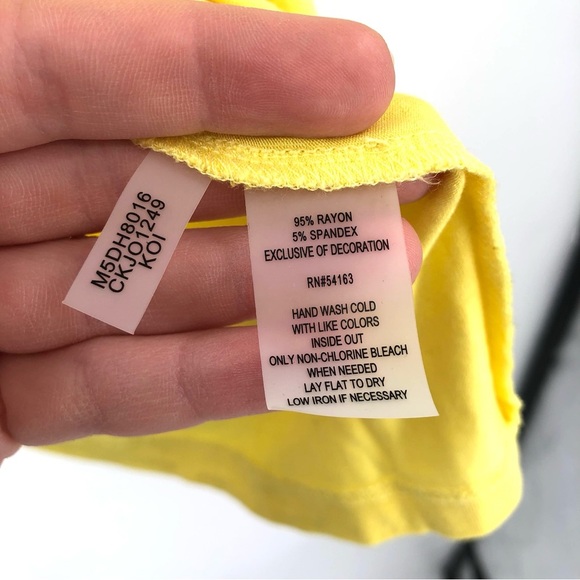 CALVIN KLEIN Pocket Tee Blouse Stretch Jersey Beaded Neckline L Yellow Top Women - Picture 4 of 5